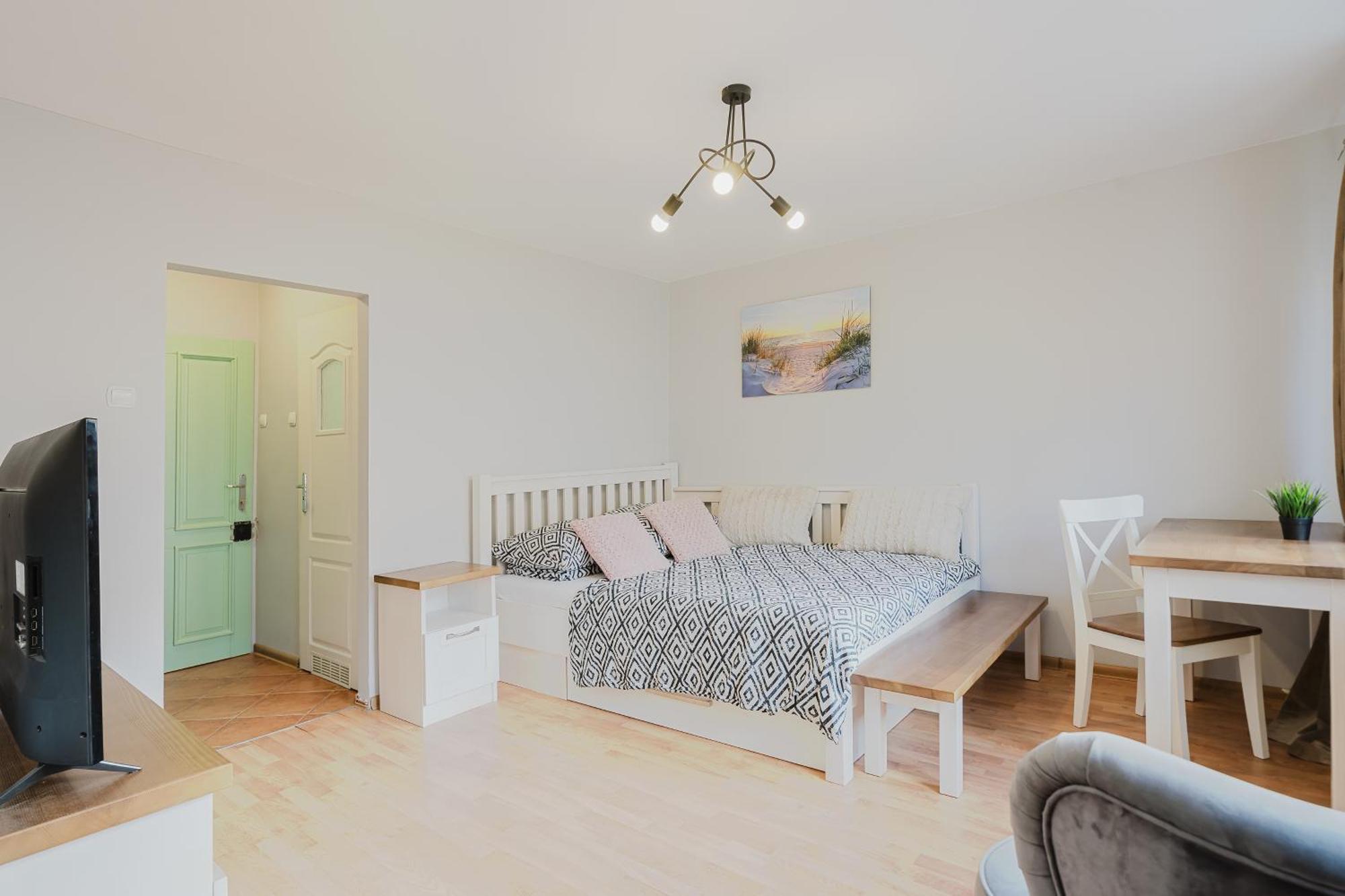 10 Apartment